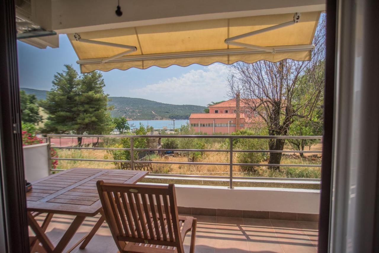 Apartman Marenic Cres Exterior foto